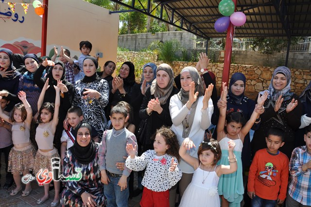 كفرقاسم – فيديو: بساتين الامل, السلام , والمحبة تحتفل بعيد الام على انغام عمو انس وجوقته ..